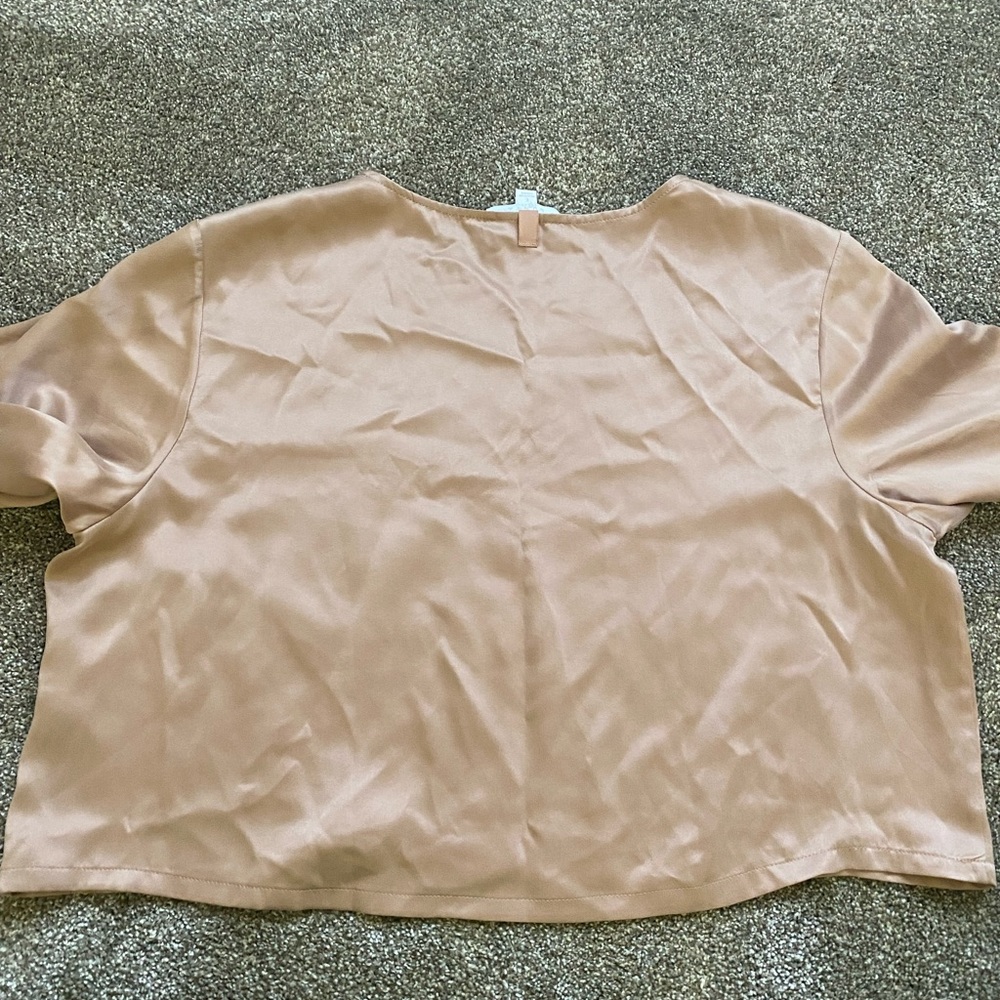 NWOT Lunya washable silk crop tshirt size L - Picture 8 of 10